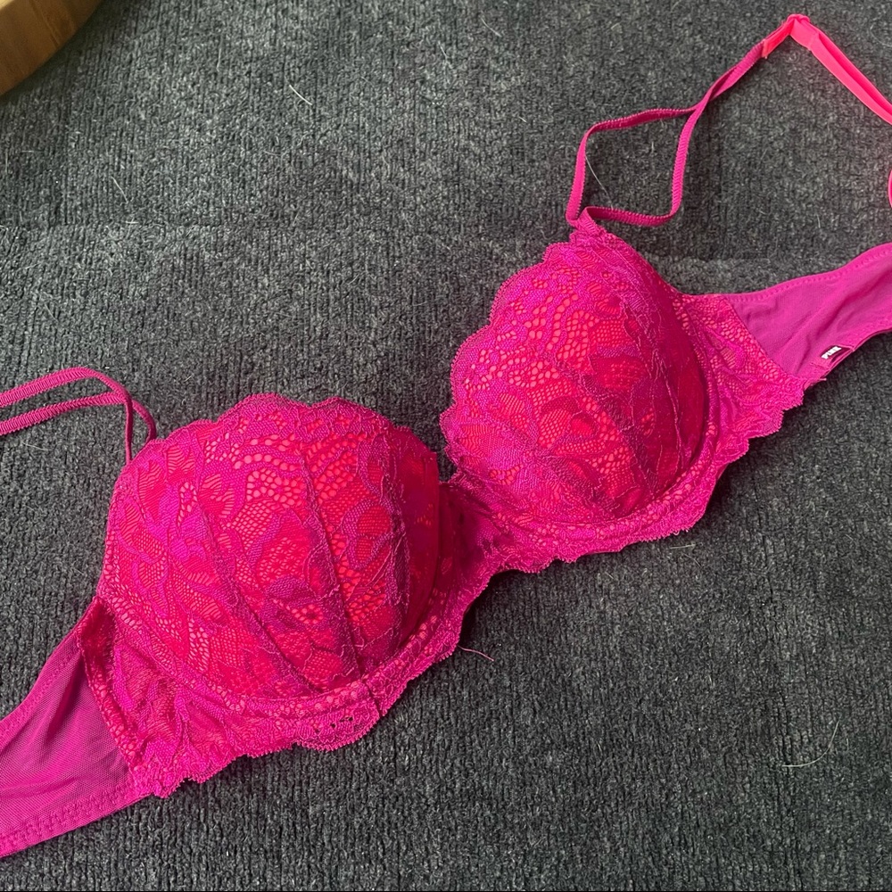 💕VS PINK Push Up Lace Bra